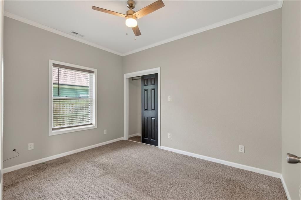 606 Retan Avenue — photo 22
