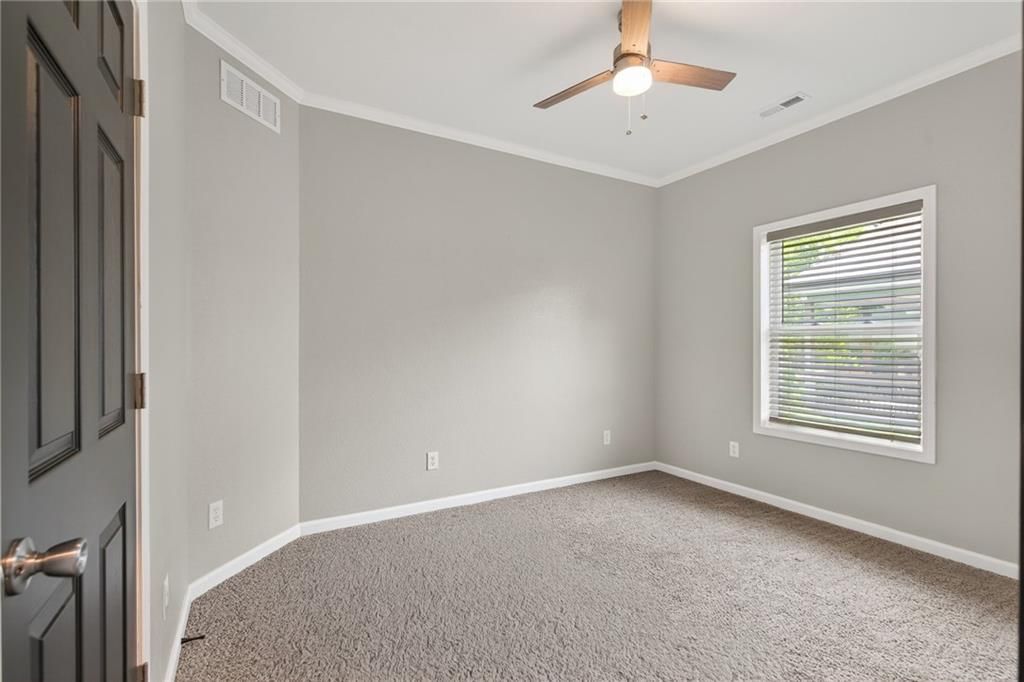 606 Retan Avenue — photo 24