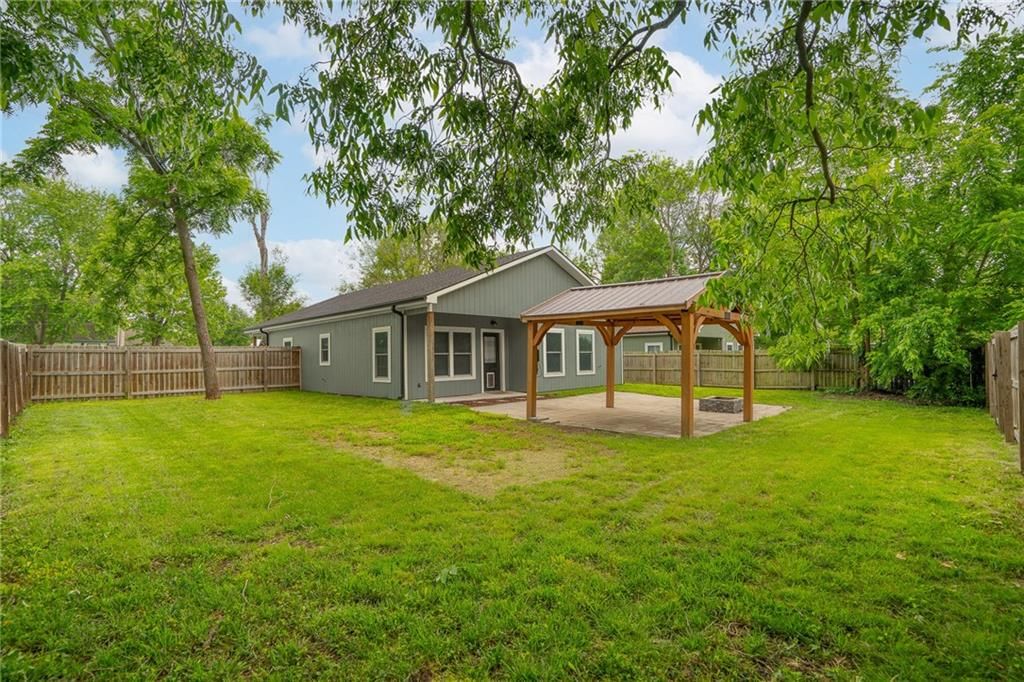 606 Retan Avenue — photo 28