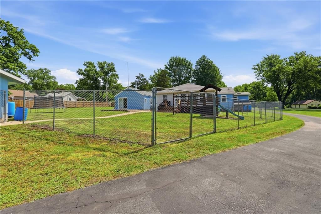 1712 S Hands Street — photo 41