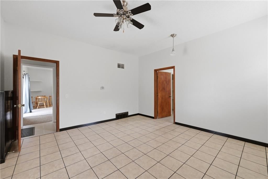 1712 S Hands Street — photo 49