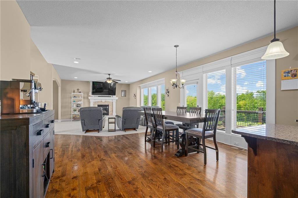 1518 Creekmoor Drive — photo 4