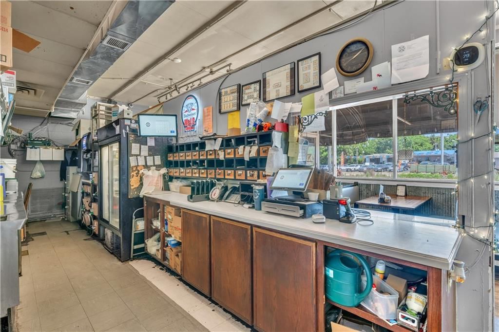 601 Arizona Avenue — photo 42