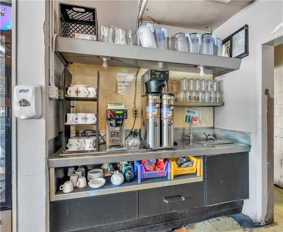 601 Arizona Avenue — photo 44