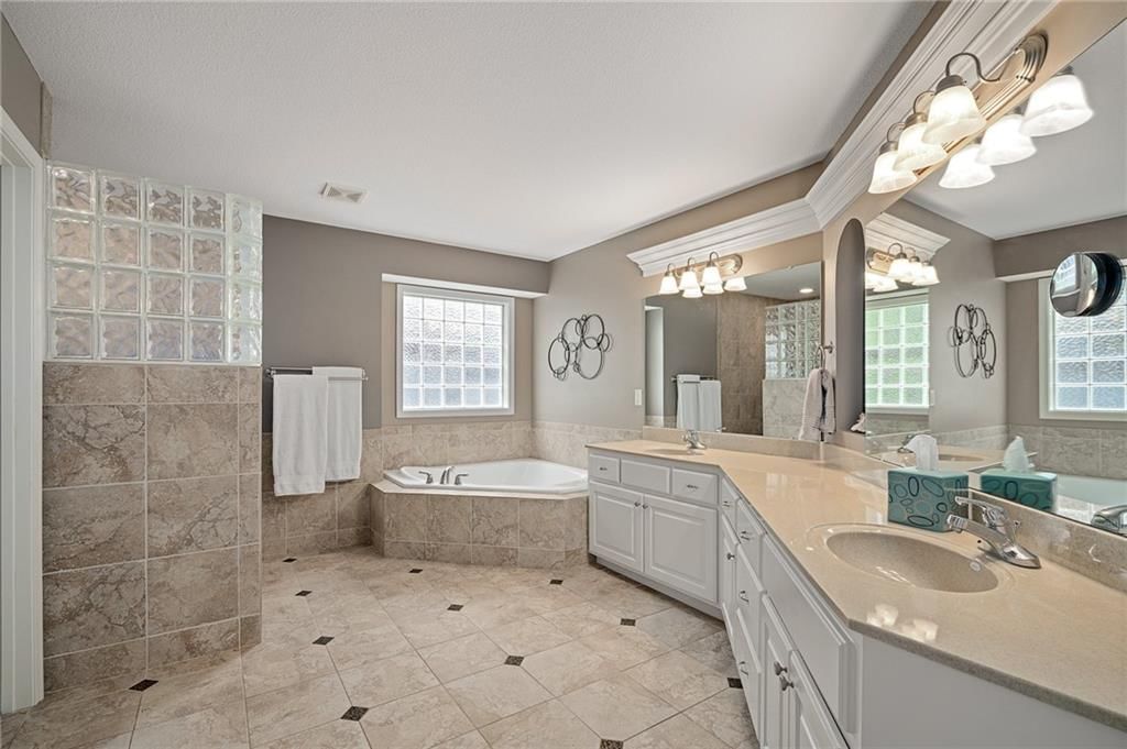 23632 W 52nd Terrace — photo 35