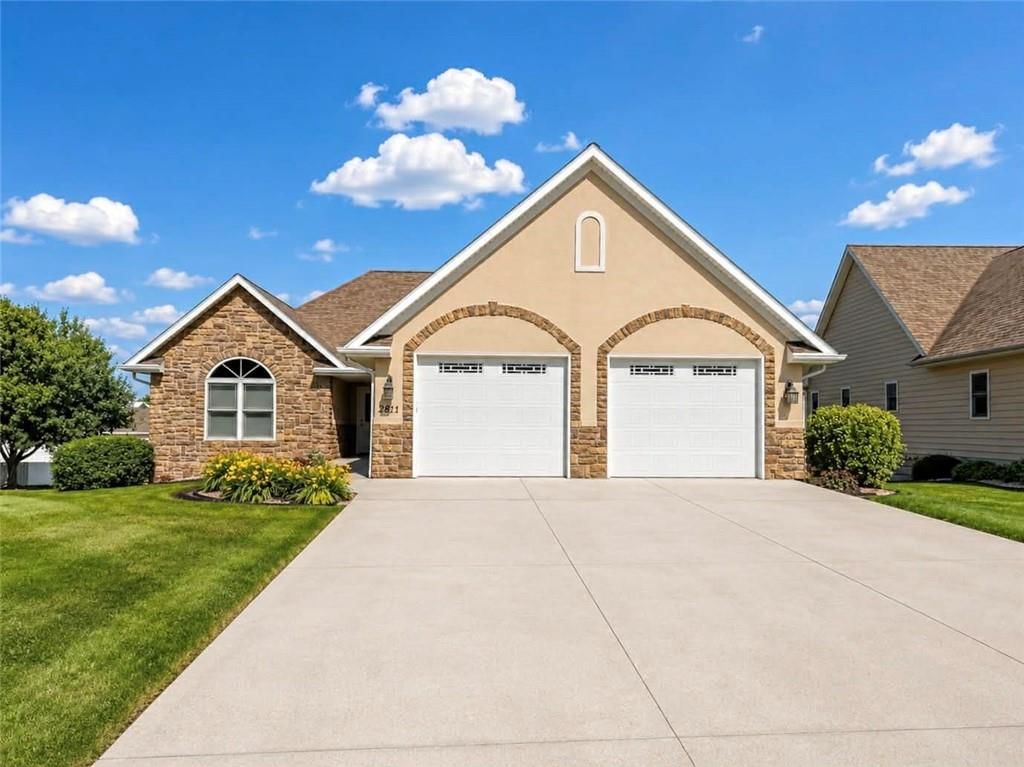 2811 Tranquility Court, Maryville, MO