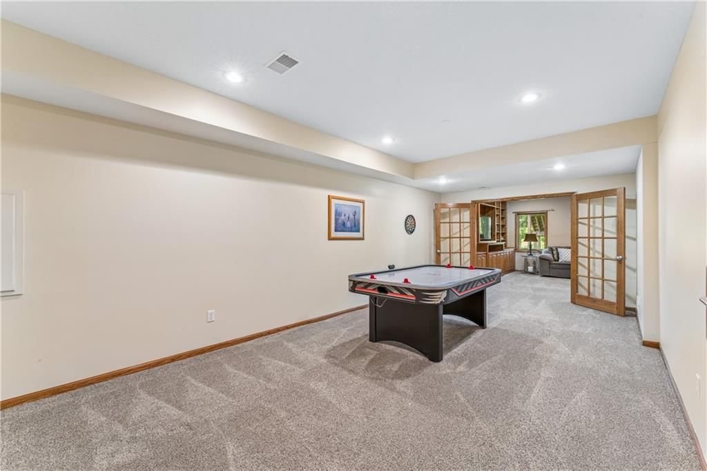 16200 Ballentine Street — photo 37