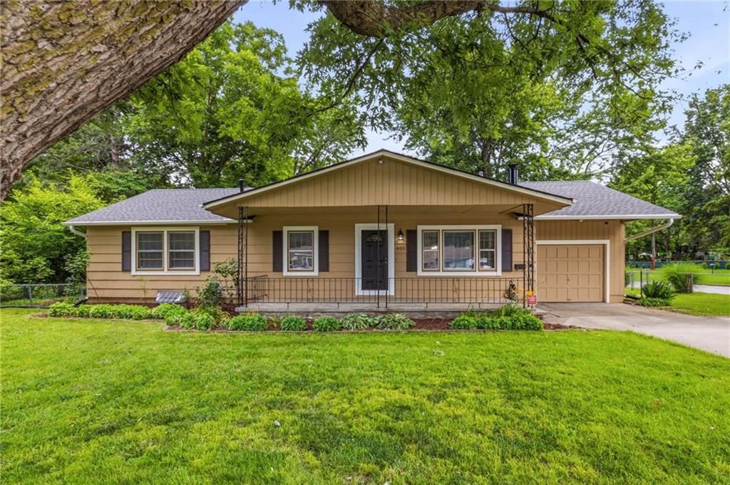 605 W Cedar Street, Olathe, KS