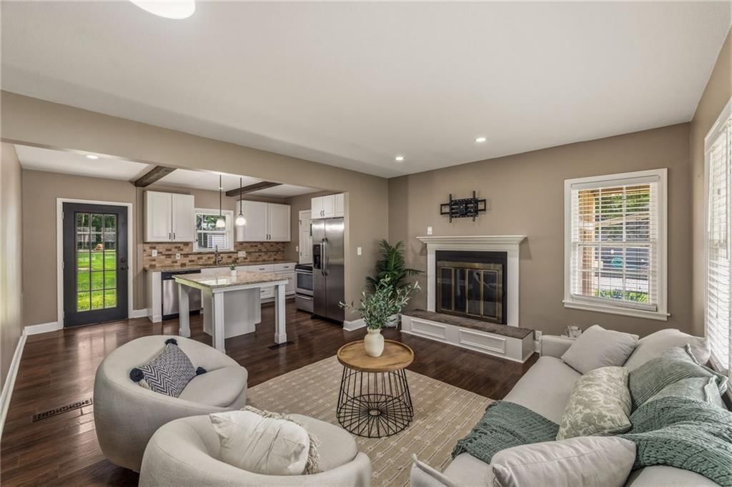 605 W Cedar Street — photo 7