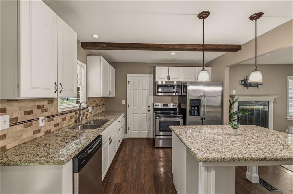 605 W Cedar Street — photo 12