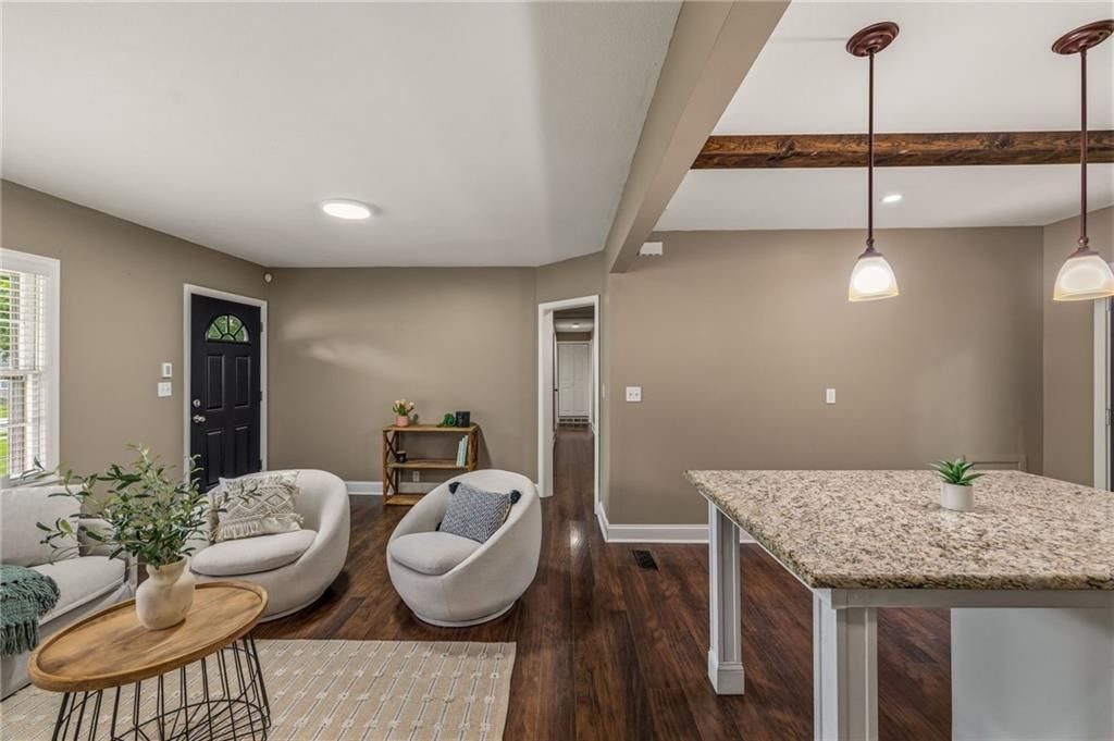 605 W Cedar Street — photo 17