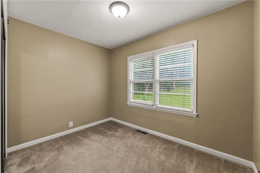 605 W Cedar Street — photo 21