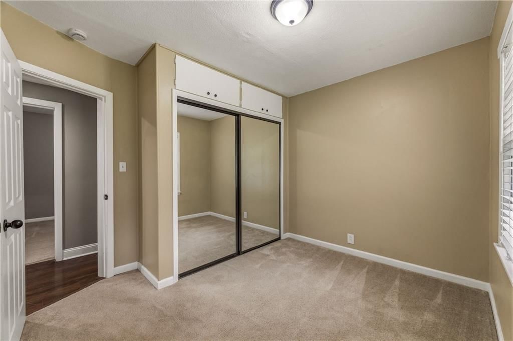 605 W Cedar Street — photo 22