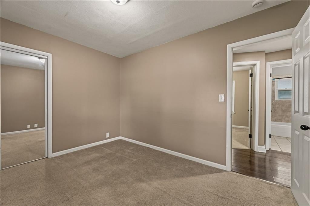 605 W Cedar Street — photo 24