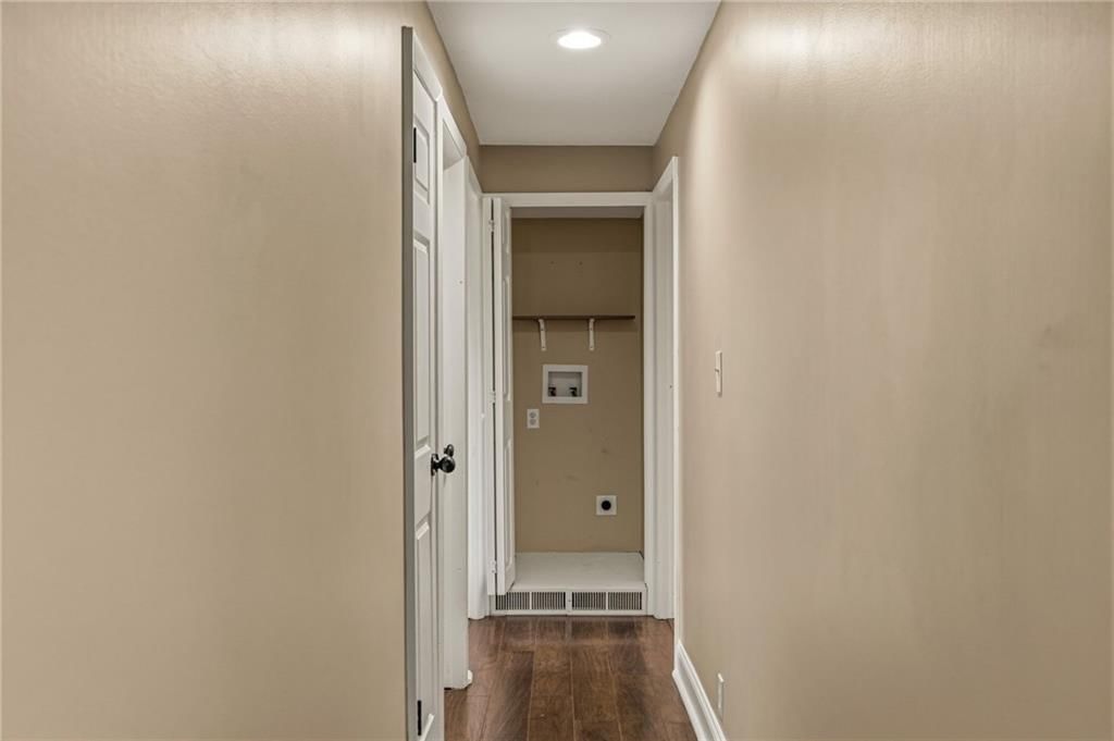 605 W Cedar Street — photo 25