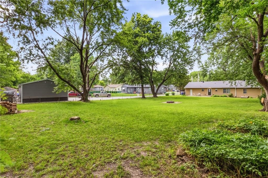 605 W Cedar Street — photo 40