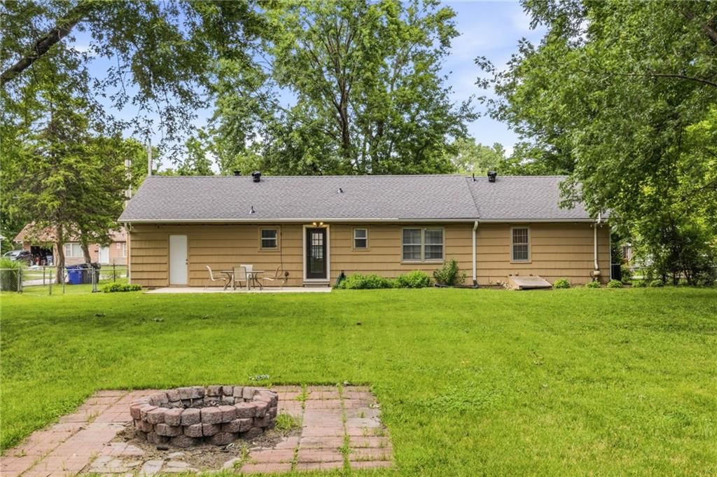 605 W Cedar Street — photo 41