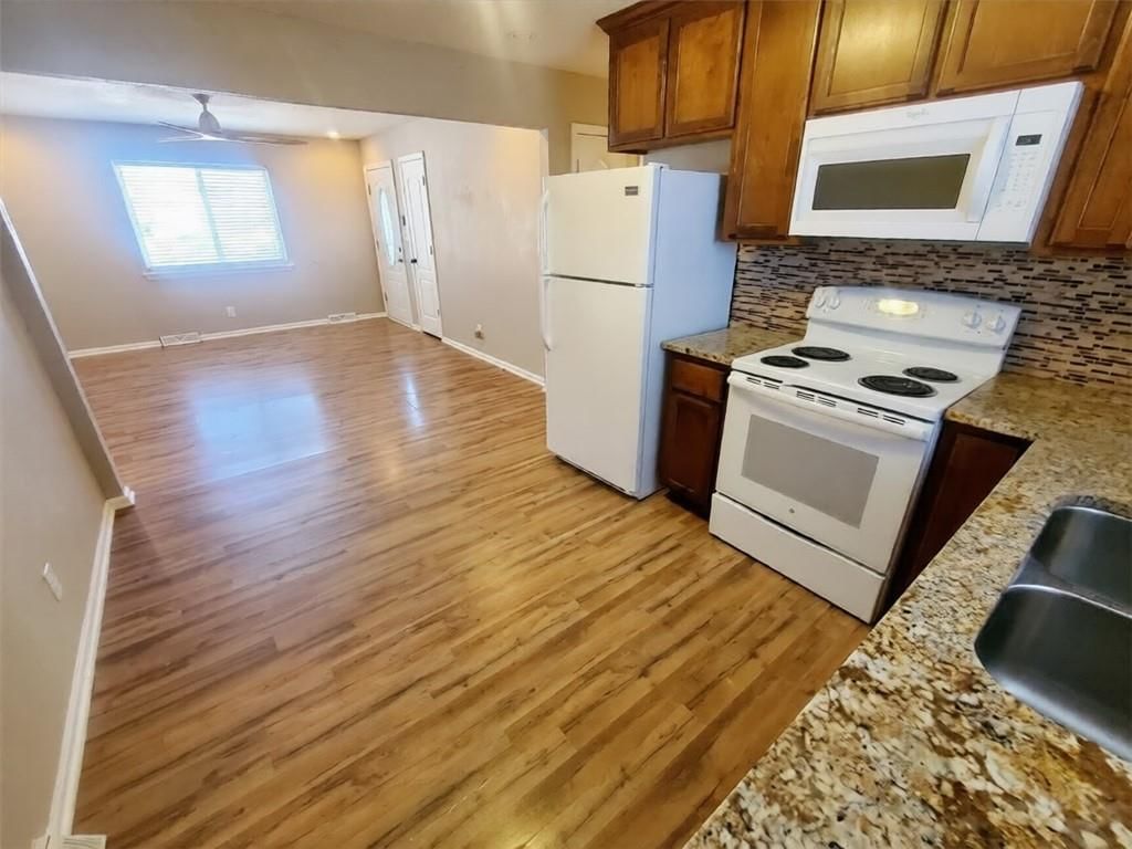 3142 N 61st Street — photo 9
