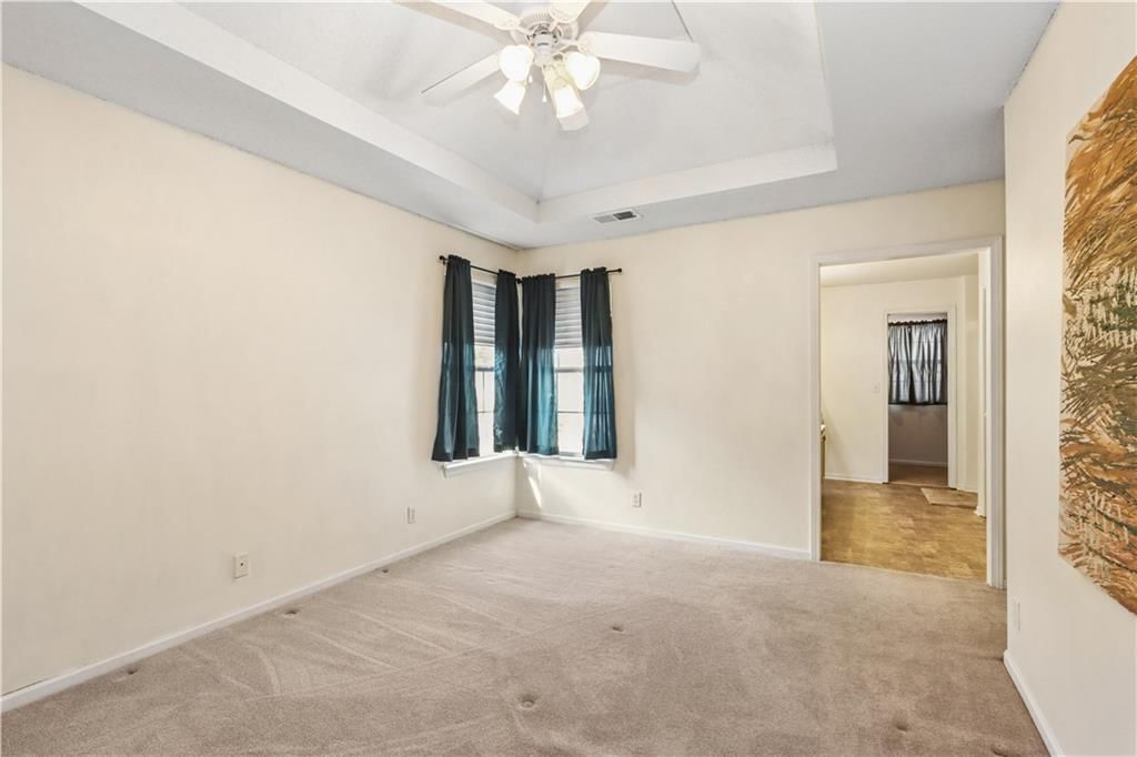 8035 N Elmwood Avenue — photo 9