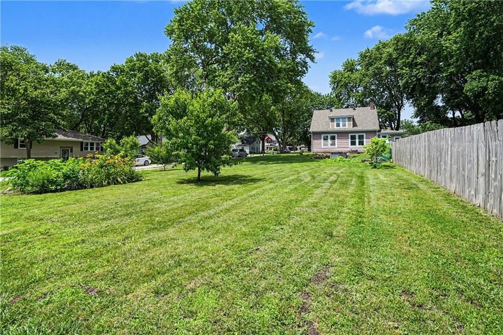 210 N Ingles Street — photo 33