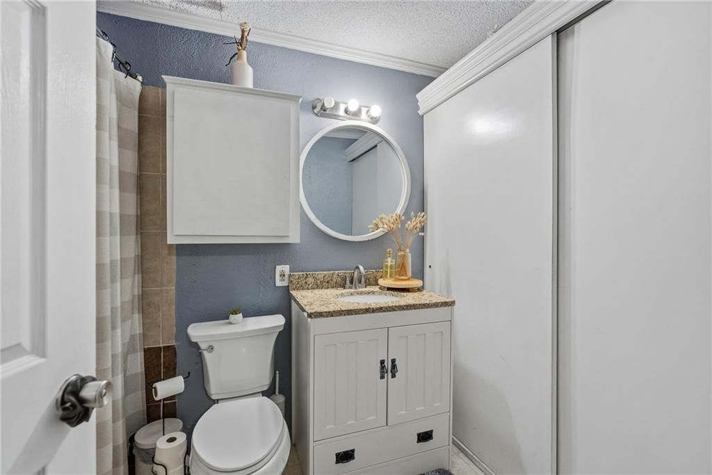 1617 METROPOLITAN Avenue — photo 12