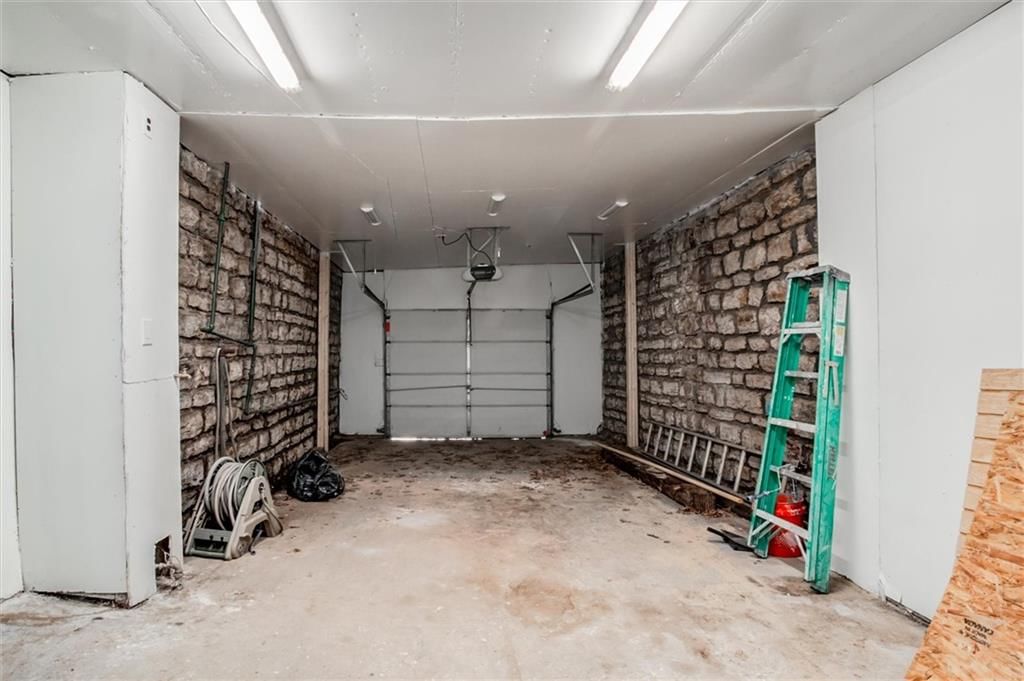 352 N 32nd Street — photo 34