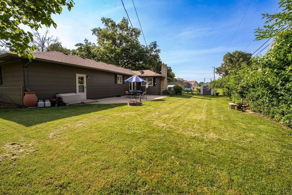 602 Thunderbird Drive — photo 34