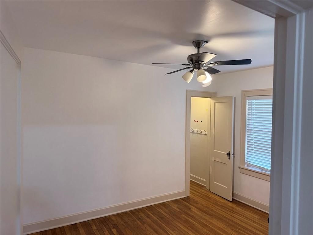 842 Barnett Avenue — photo 9