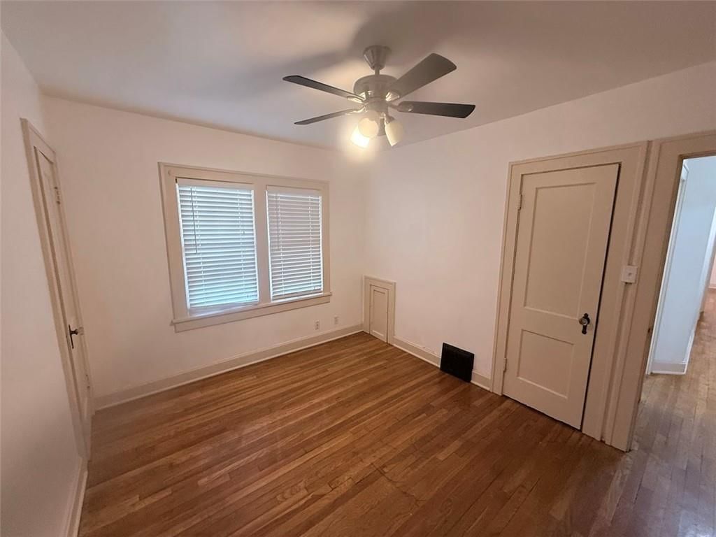842 Barnett Avenue — photo 10