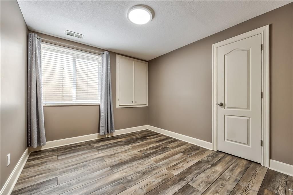 24020 W 80th Street — photo 31