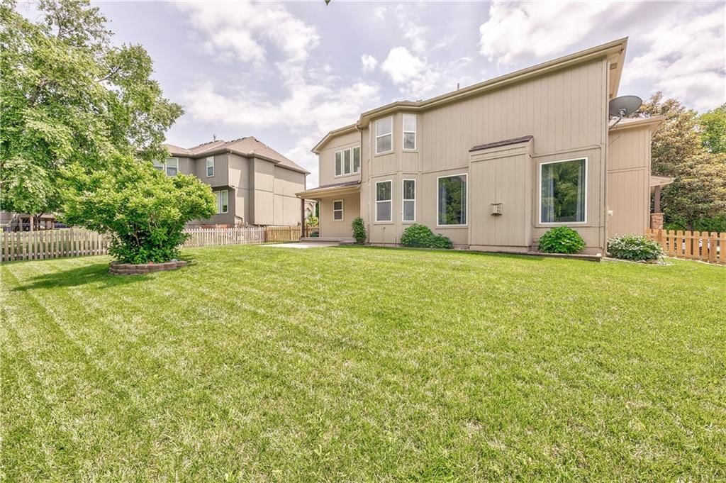 24020 W 80th Street — photo 37
