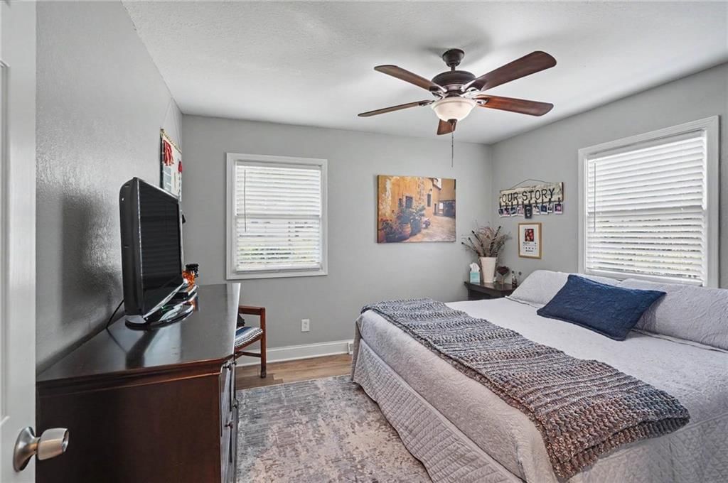 218 Cedarlane Drive — photo 21