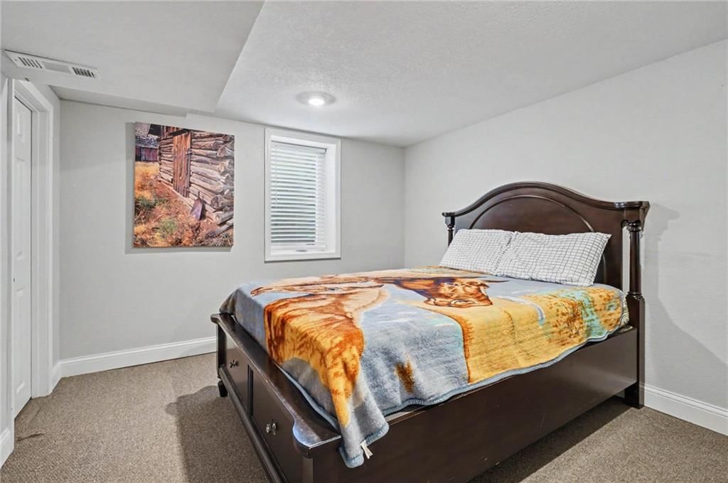 218 Cedarlane Drive — photo 26