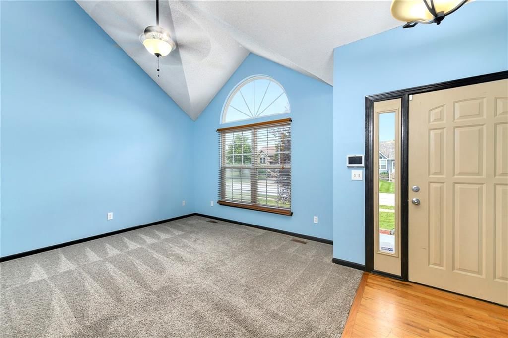 644 SE JONATHON Avenue — photo 6