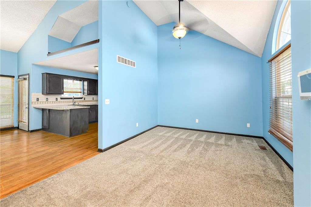 644 SE JONATHON Avenue — photo 7