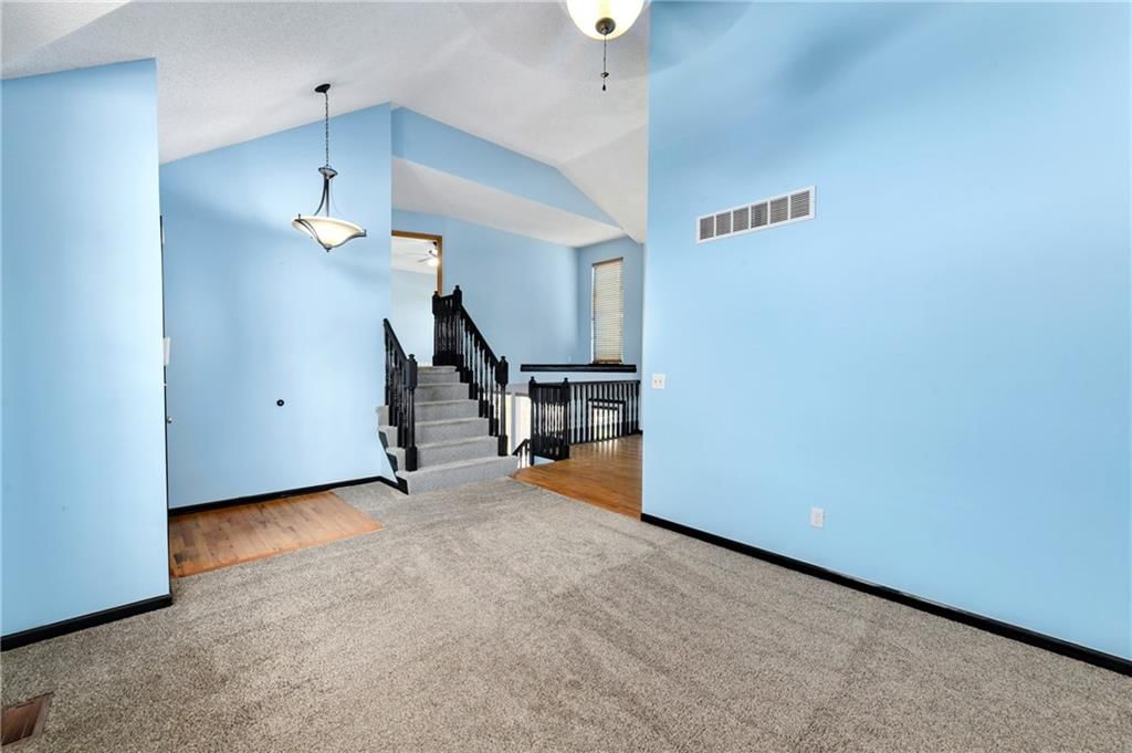 644 SE JONATHON Avenue — photo 9