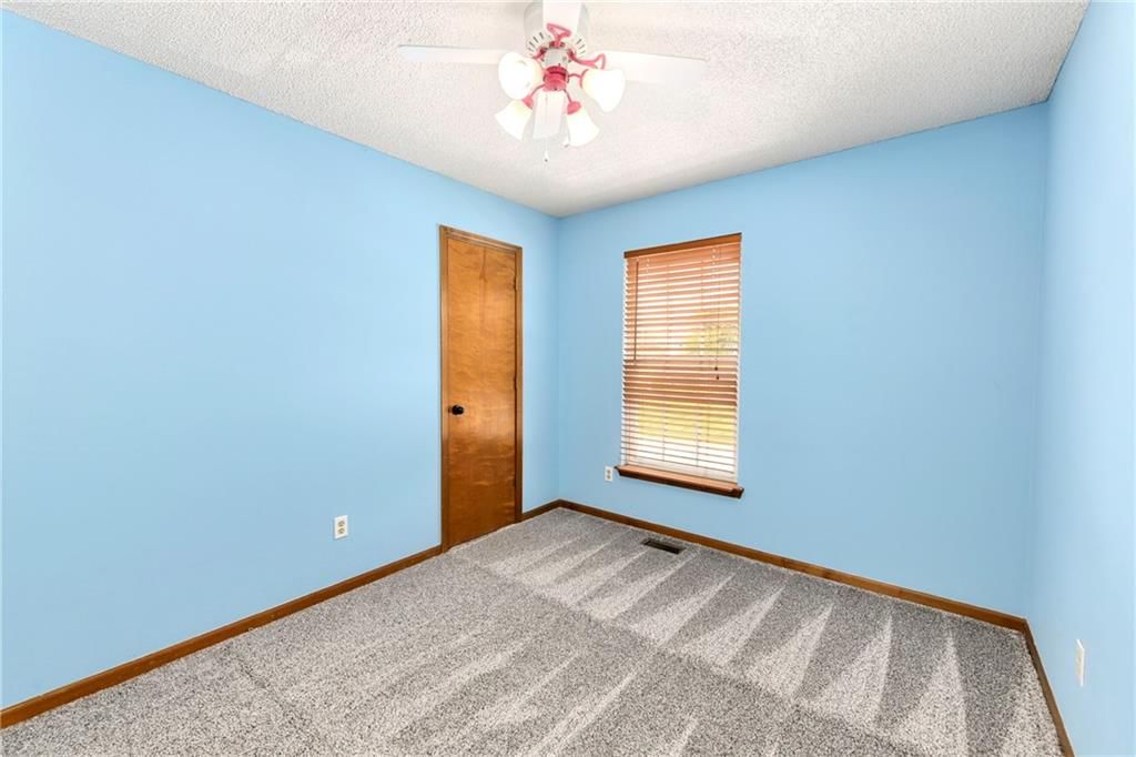 644 SE JONATHON Avenue — photo 28