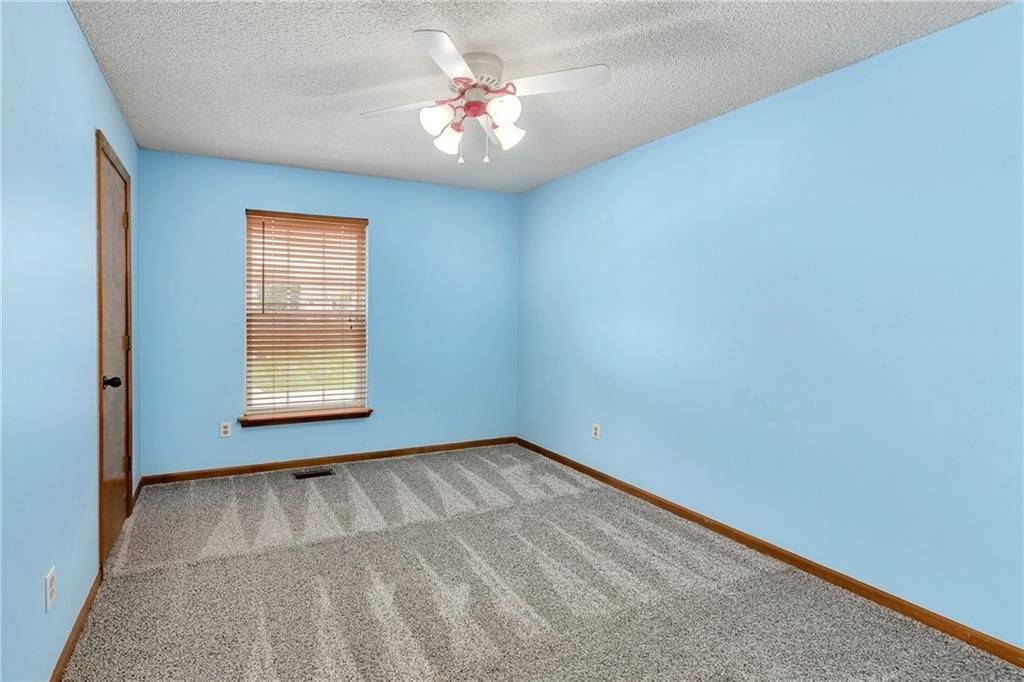 644 SE JONATHON Avenue — photo 30