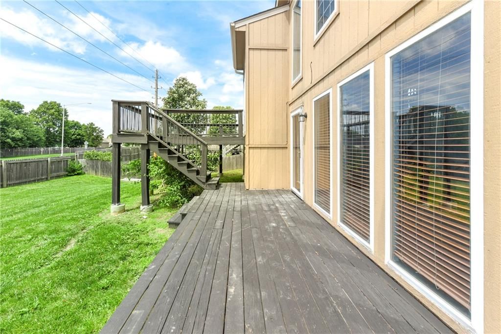 644 SE JONATHON Avenue — photo 45
