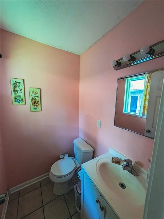 308 E 78th Terrace — photo 8
