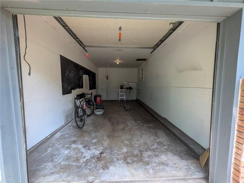308 E 78th Terrace — photo 13