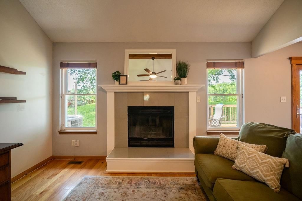 3240 N 100TH Street — photo 11