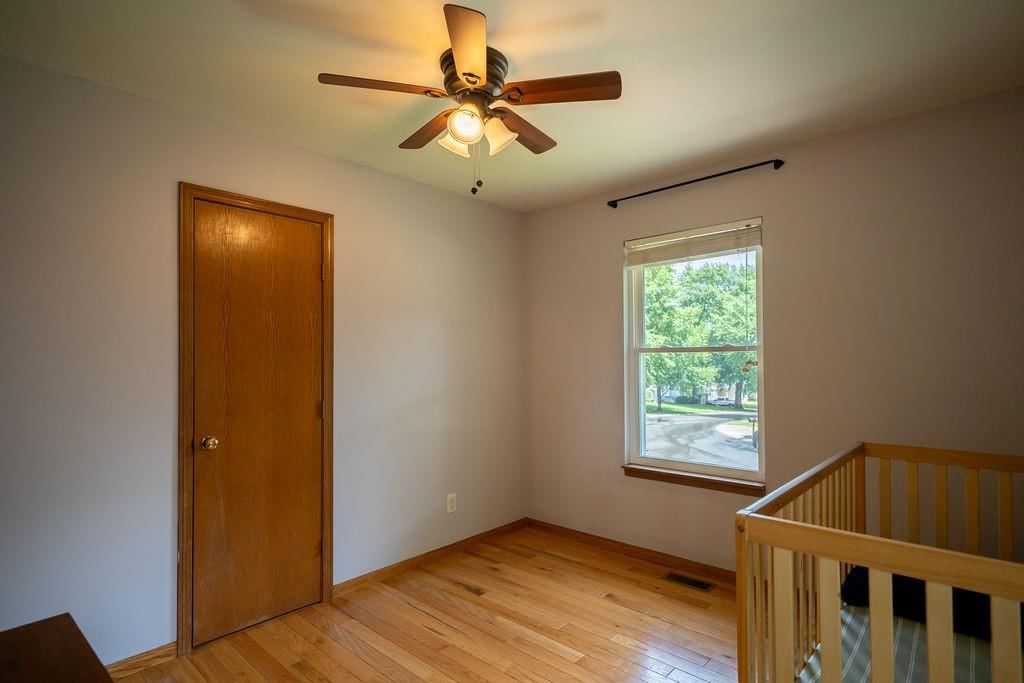 3240 N 100TH Street — photo 30