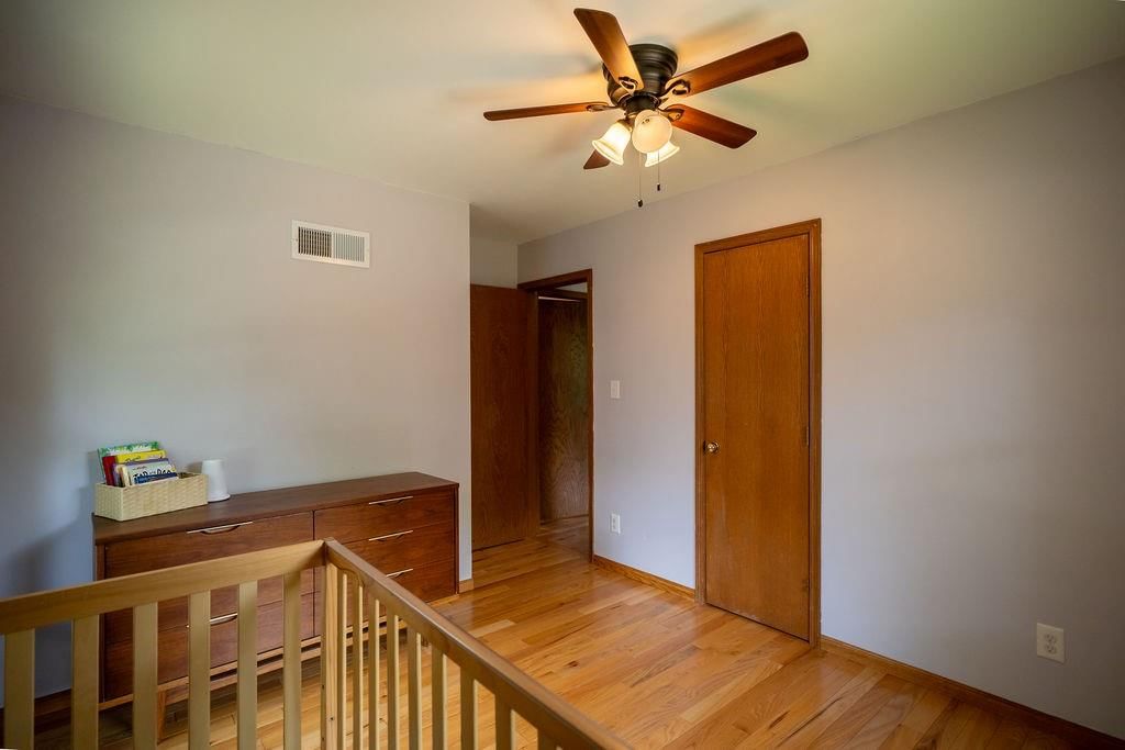 3240 N 100TH Street — photo 31