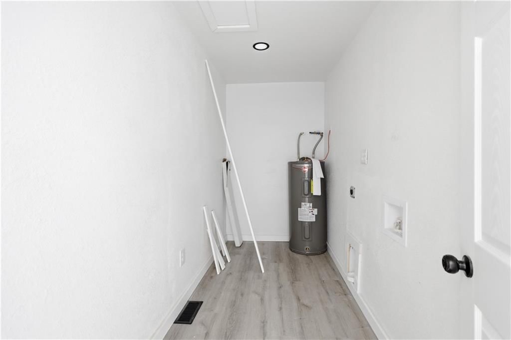 525 W Walnut Street — photo 7