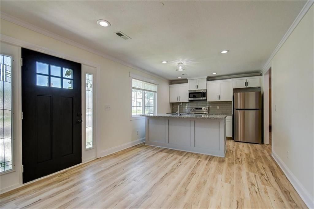 303 W Front Street — photo 8