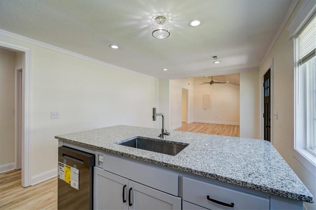 303 W Front Street — photo 11