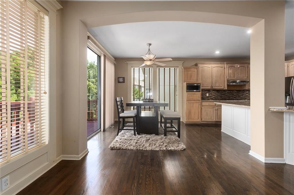 212 NE Hidden Ridge Lane — photo 12