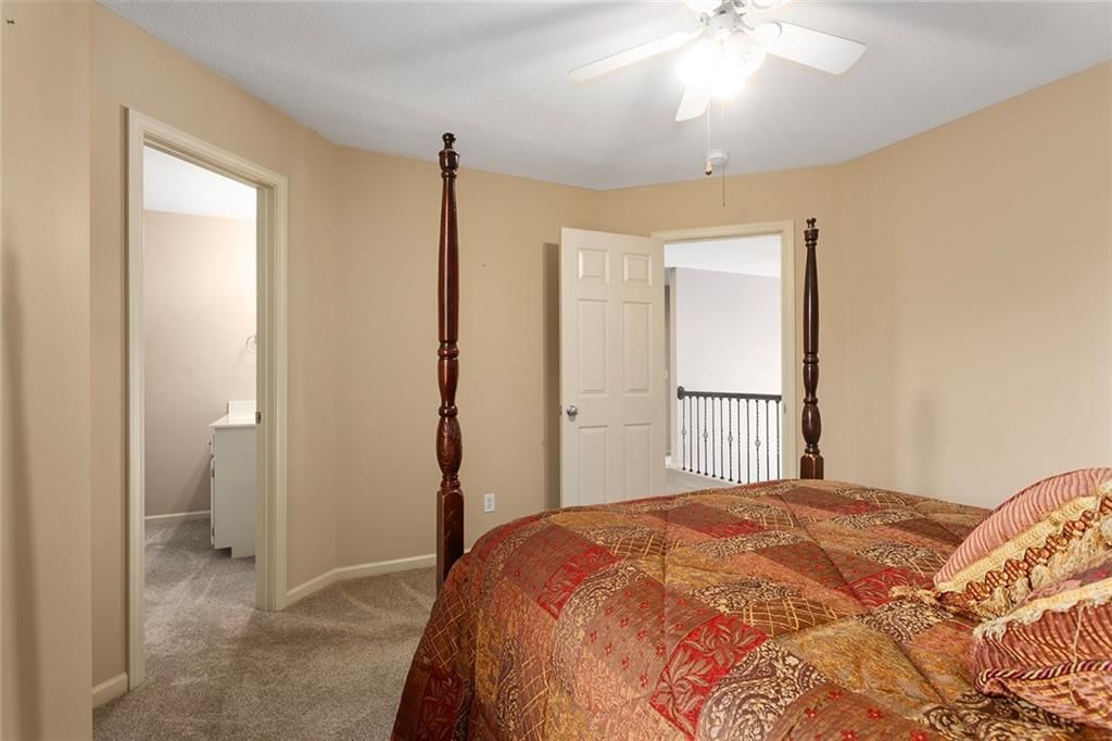 212 NE Hidden Ridge Lane — photo 29