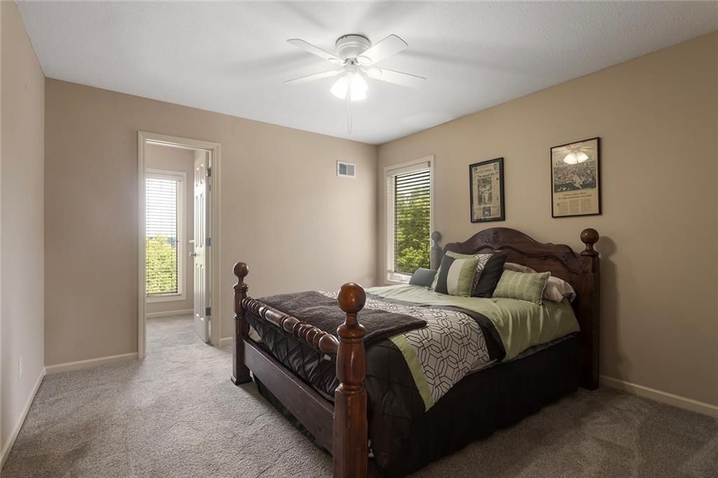 212 NE Hidden Ridge Lane — photo 32